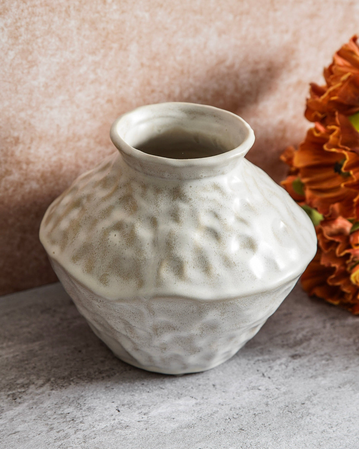 Verona Textured Ceramic Vase - Stockhute