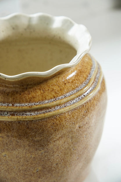 Eliana Beige Ceramic Vase - Stockhute