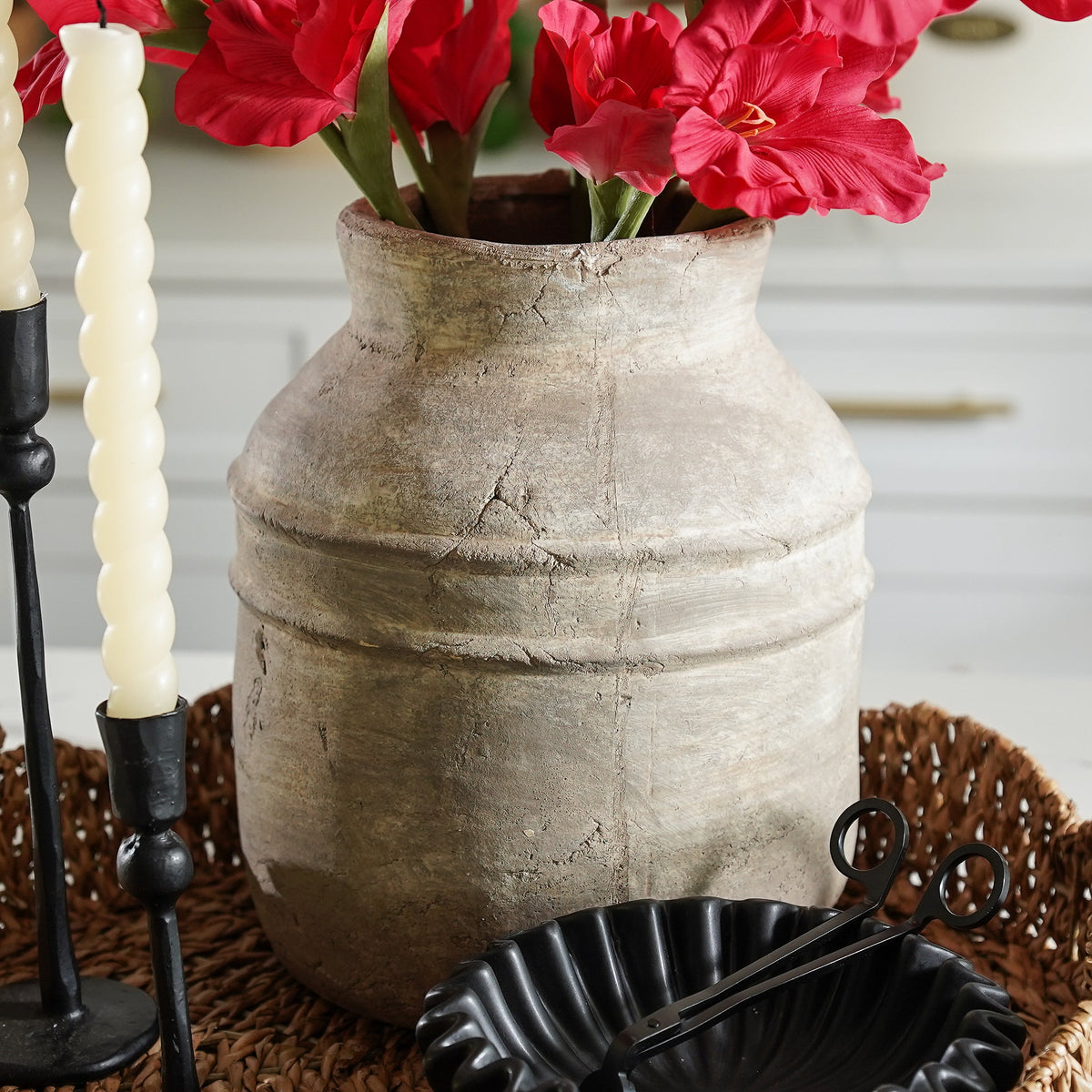 Ava Aged White Terracotta Vase - Stockhute